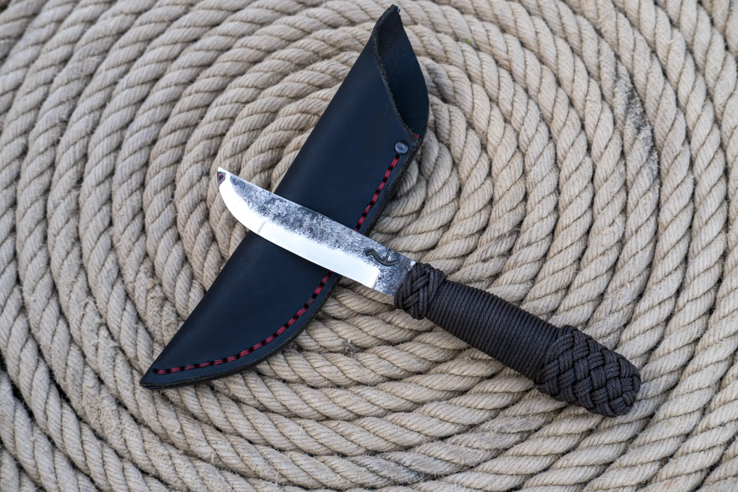 Couteau forgé artisanal Le Possonnéen